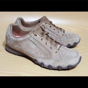 Skechers Relaxed Fit Memory Foam Womens Sneakers 9